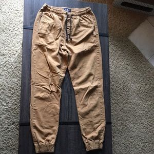 Men’s khaki jogger, size S